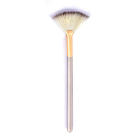 1 Pc Soft Large Fan Brush Foundation Blush Blusher Cosmetic
