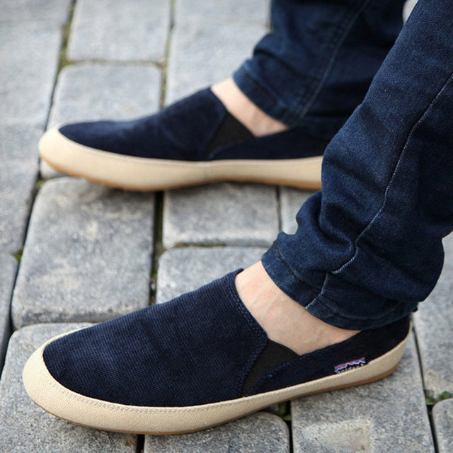 Men Sneakers 2018 Fashion Men Shoes Summer Canvas Loafers Slip on Student Footwear Breathable Flat Shoes